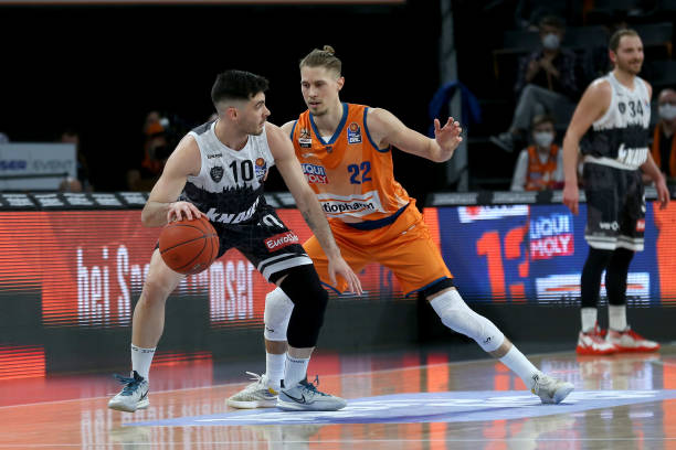 名声复杂 名声复杂