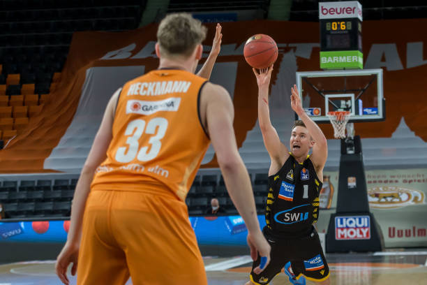 的双目标 的双目标